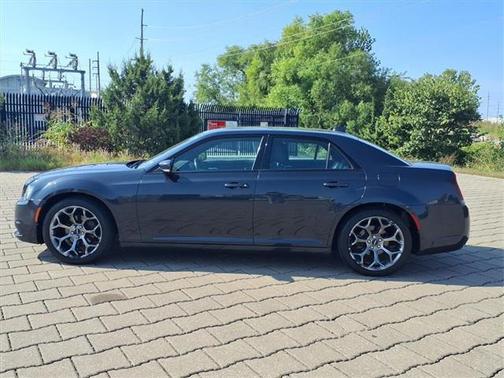 2016 Chrysler 300 S