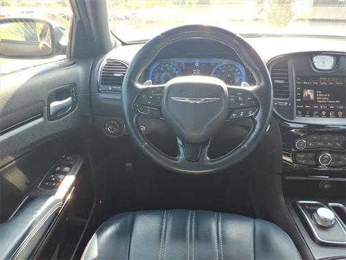 2016 Chrysler 300 S