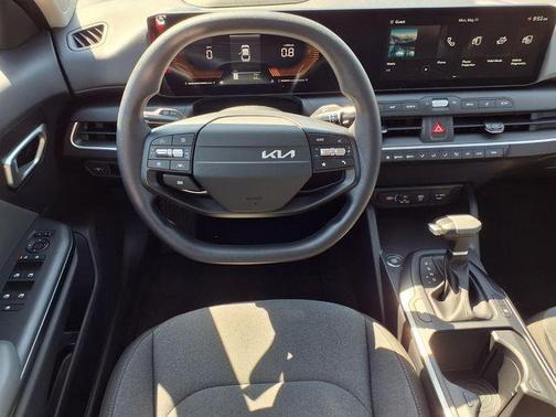 Currant Red 2025 Kia K4 LXS