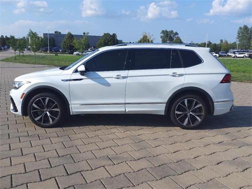 2022 Volkswagen Tiguan 2.0T SEL R-Line 4MOTION