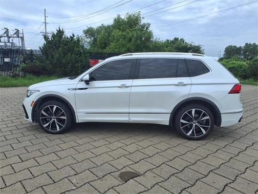 2022 Volkswagen Tiguan 2.0T SEL R-Line 4MOTION