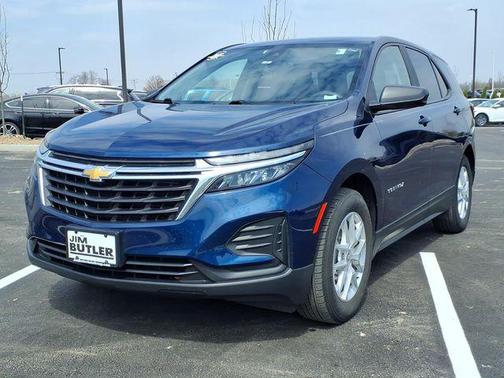 Blue Glow Metallic 2023 Chevrolet Equinox LS