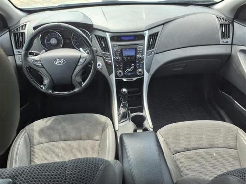 2011 Hyundai SONATA SE 2.0T