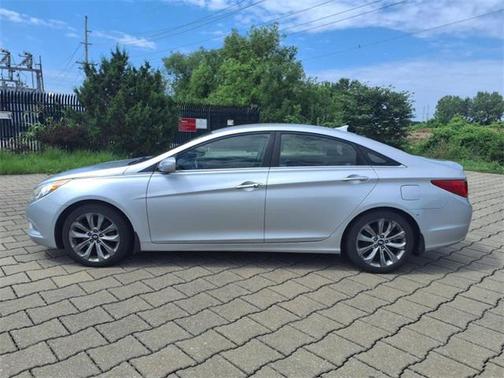 2011 Hyundai SONATA SE 2.0T