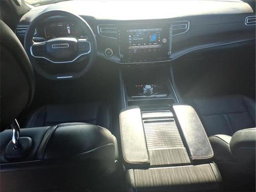 2024 Jeep Wagoneer L Series II 4x2