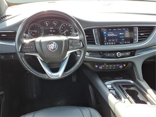 2024 Buick Enclave Essence FWD