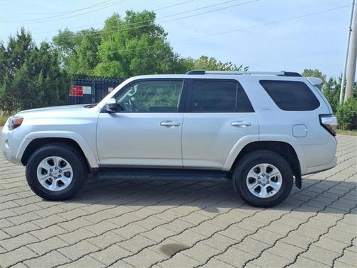 2024 Toyota 4Runner SR5