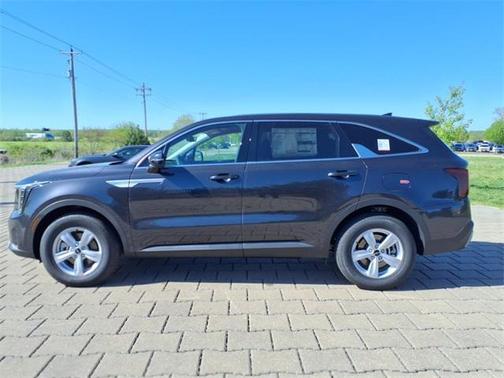 2025 Kia Sorento LX