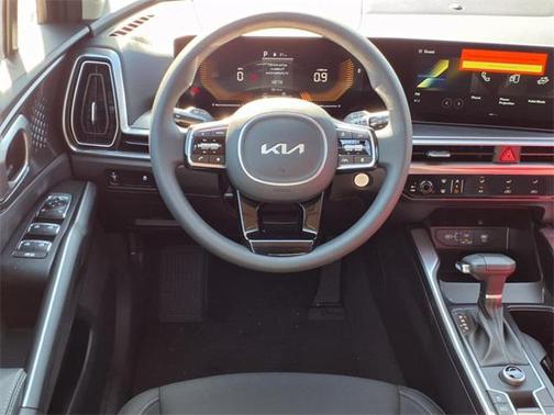 2025 Kia Sorento LX