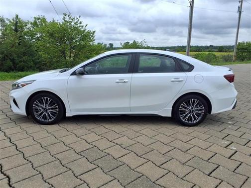 2022 Kia Forte GT-Line