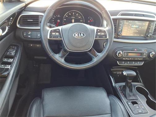 2020 Kia Sorento SX