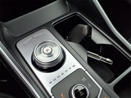 2025 Kia Sorento Hybrid EX