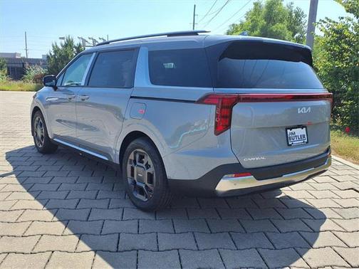 2026 Kia Carnival SX