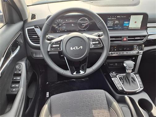 2025 Kia Seltos X-Line