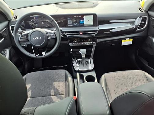 2025 Kia Seltos X-Line