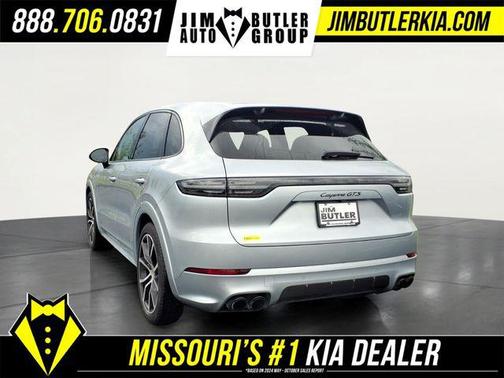 Dolomite Silver Metallic 2021 Porsche Cayenne GTS