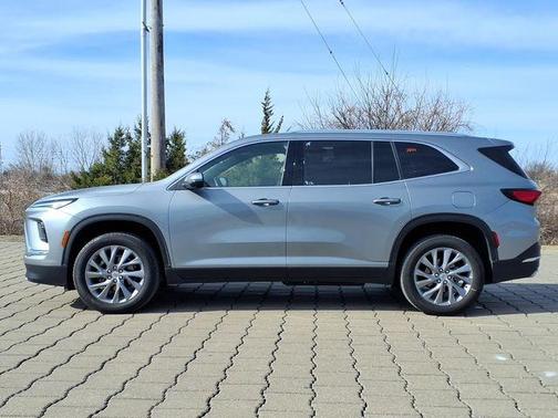 2025 Buick Enclave Preferred FWD