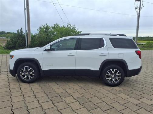 2022 GMC Acadia AWD SLE