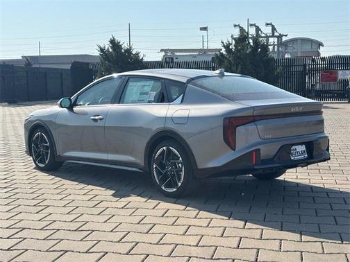 2025 Kia K4 GT-Line