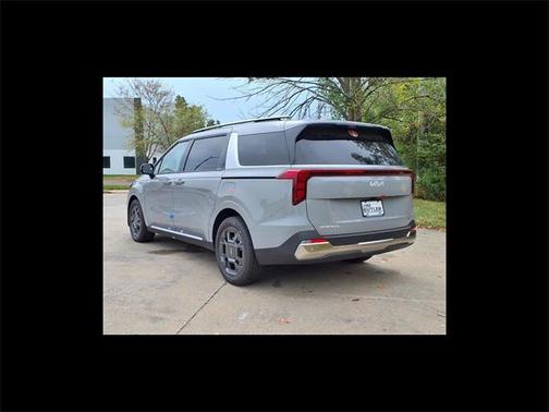 2026 Kia Carnival Hybrid SX