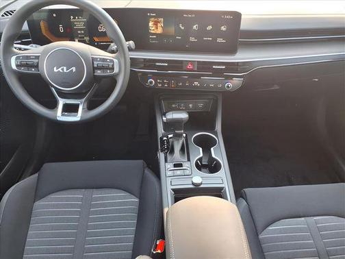 2026 Kia K5 LXS