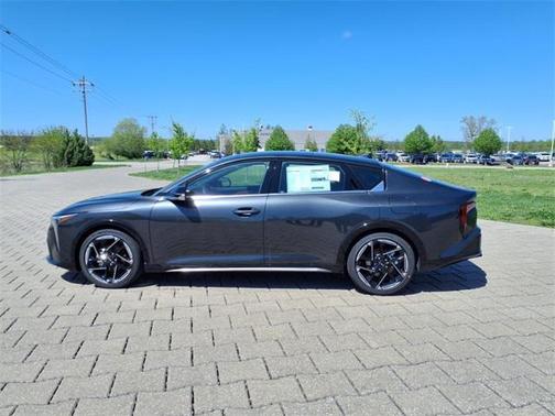 2025 Kia K4 GT-Line