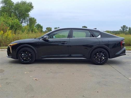 2025 Kia K4 GT-Line Turbo