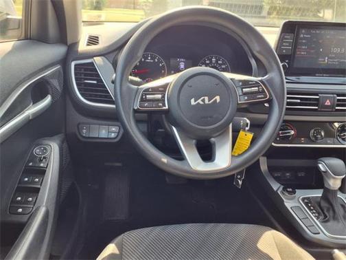 2022 Kia Seltos LX