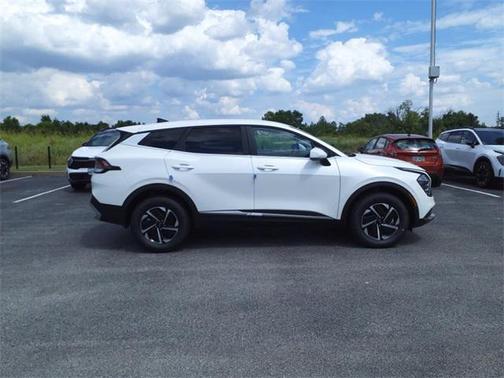 2024 Kia Sportage Hybrid LX