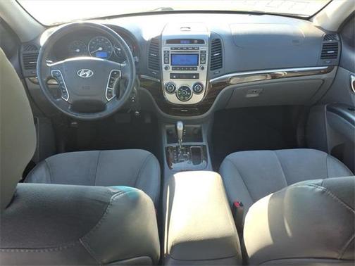 2010 Hyundai SANTA FE SE