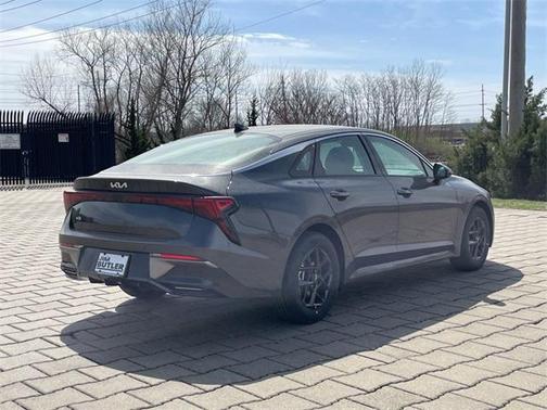 2025 Kia K5 LXS