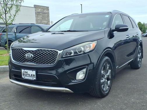 Ebony Black 2016 Kia Sorento SX