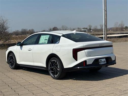 2025 Kia K4 GT-Line