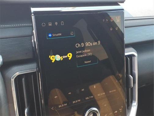 2025 GMC Acadia FWD Elevation