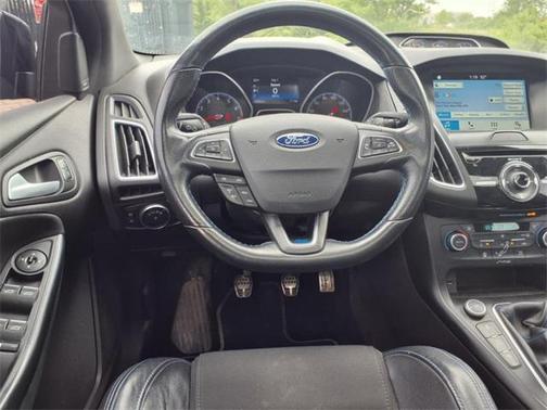 2017 Ford Focus RS Base