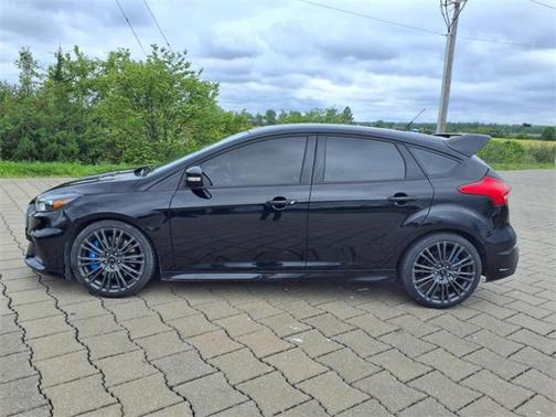 2017 Ford Focus RS Base