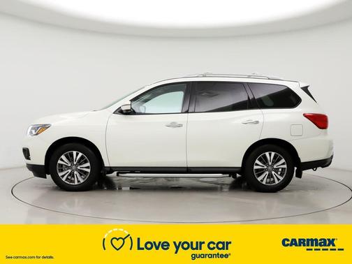 Photo 3 of 28 of 2020 Nissan Pathfinder SL