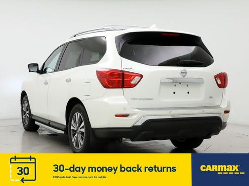 Photo 2 of 28 of 2020 Nissan Pathfinder SL