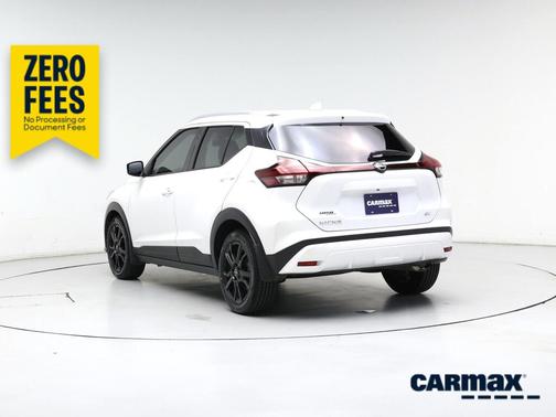 White 2023 Nissan Kicks SV