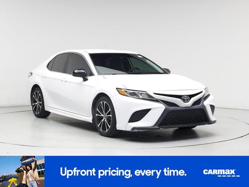 2020 Toyota Camry SE