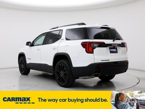 2022 GMC Acadia SLT