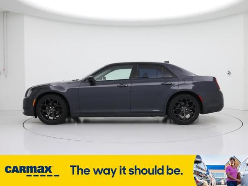 2019 Chrysler 300 Touring