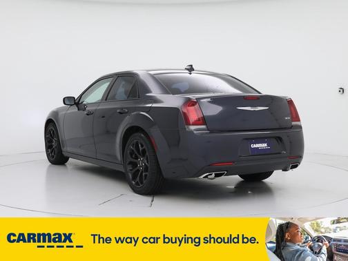 2019 Chrysler 300 Touring