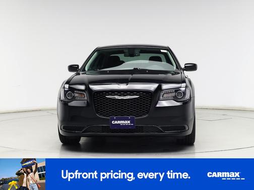 2018 Chrysler 300 Touring