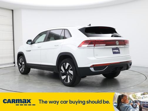 2024 Volkswagen Atlas Cross Sport SE w/Tech