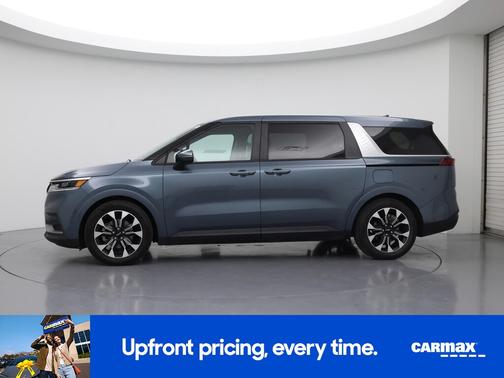 2023 Kia Carnival EX