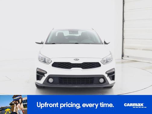 White 2019 Kia Forte FE