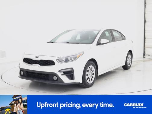 White 2019 Kia Forte FE