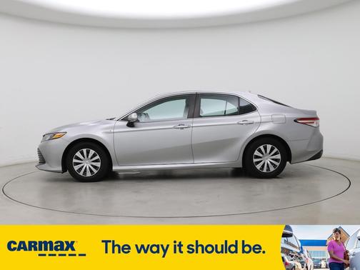 2019 Toyota Camry Hybrid LE
