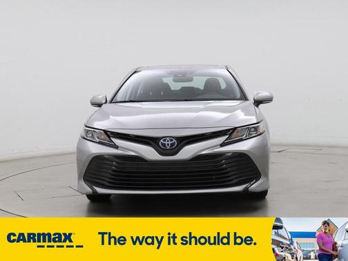 2019 Toyota Camry Hybrid LE